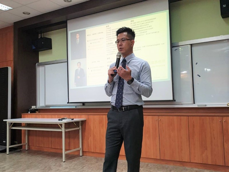 【古亭國小：陳全正律師擔任教師研習講師，講解針對後疫情時代線上教學所涉基本著作權觀念以及相關合理使用、侵權等議題】